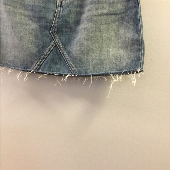 Hollister size 0 (w24) height rise jean skirt with frayed hem 5 pocket - Picture 7 of 12